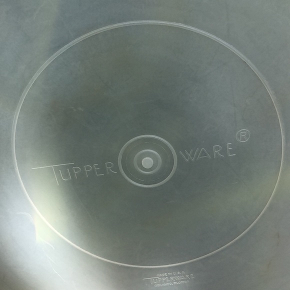 Vintage “Party Susan” Tupperware Divided Tray-Lid & Removable Handle-12in - Picture 5 of 13